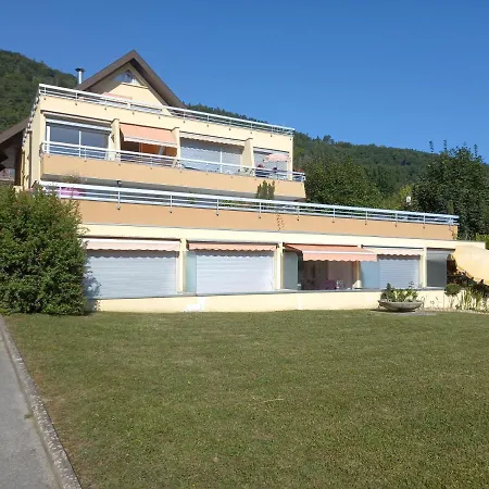 Appartement Studio 70 Mêtres Du Avec Terrasse Et Place De Parking Privative